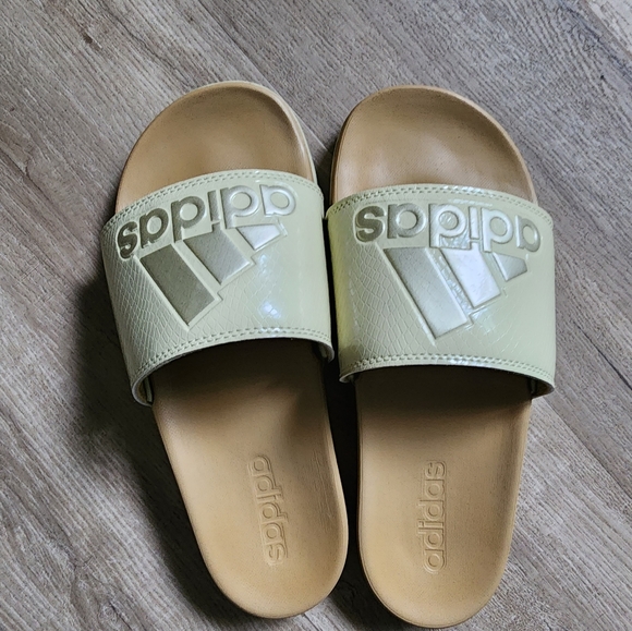 Adidas slides - Picture 2 of 2